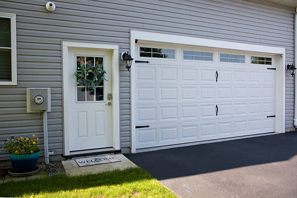 24/7 Emergency Garage Door Panel Replacement experts in Tabor City, NC